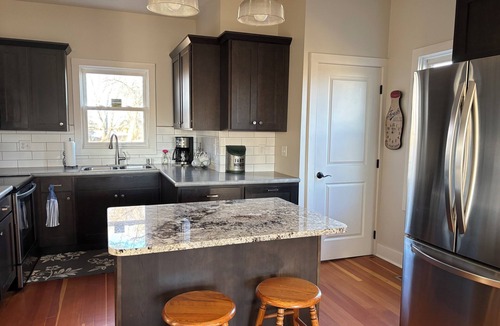Lyons House | The Farmhouse-3-bedroom house nearby Humboldt close to I-90