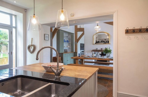 Kingsbridge Cottage | The Farmhouse at Broad Downs