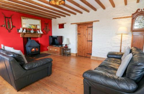 Felinfach House | The Farmhouse