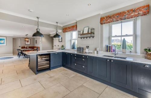 East Layton House | The Farmhouse