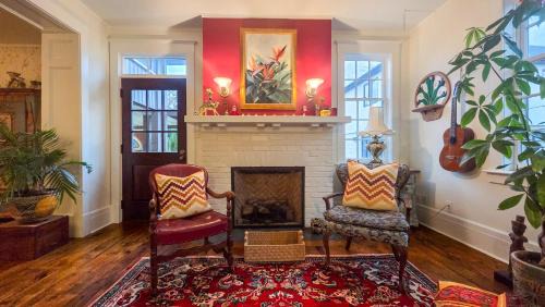 Port Dalhousie Bed & Breakfast | The Farmhouse Manor B&B