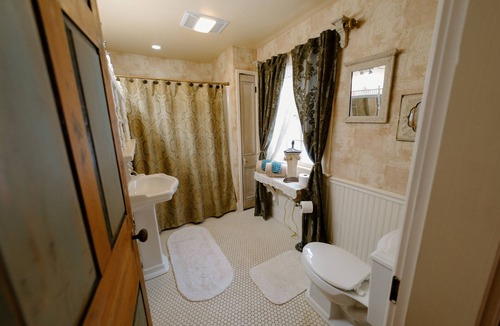 Franklin Springs Other | The Farmhouse - Unit A