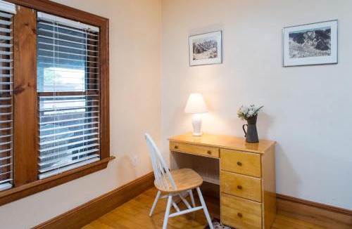 Allston Hotel | The Farrington Inn