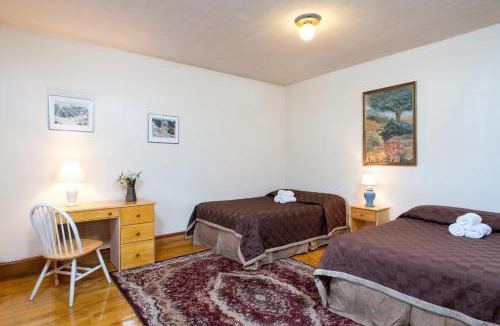 Allston Hotel | The Farrington Inn