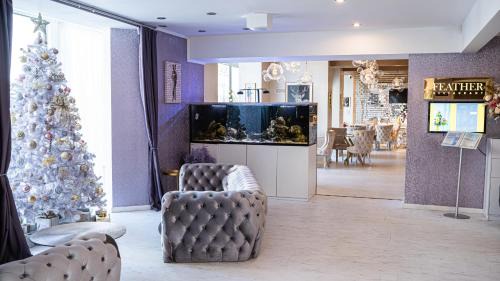 Newquay City Centre Hotel | The Feather's Hotel Newquay