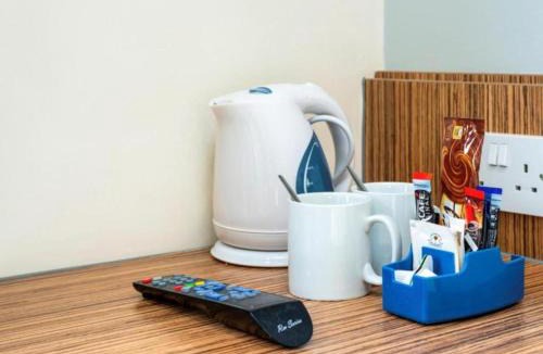 Newquay City Centre Hotel | The Feather's Hotel Newquay