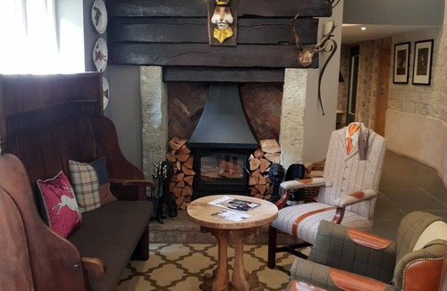 Fence Hotel | The Fence Gate Lodge