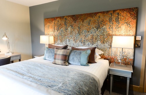 Fence Hotel | The Fence Gate Lodge