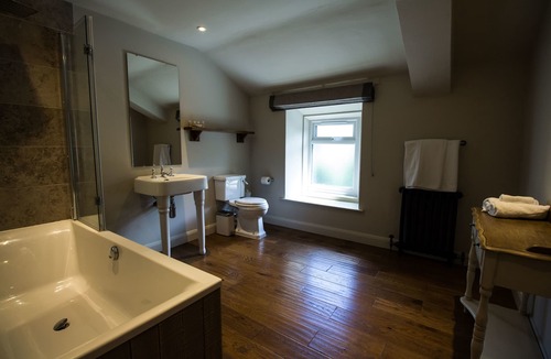 Slyne Hotel | The Fenwick Steak & Seafood Pub