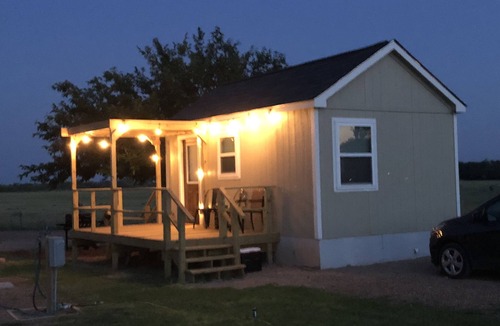 Flomot Cabin | The Fern Cave at Caprock Canyons