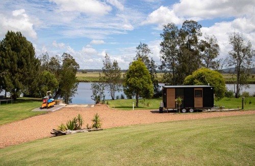 Eagleton House | The Ferryman Summary: