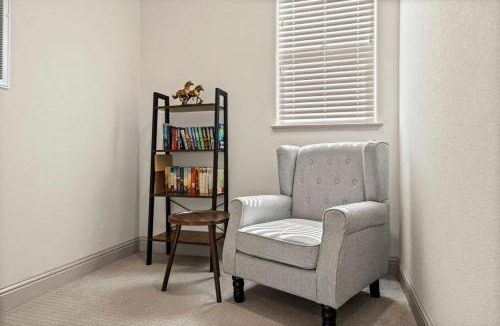 Roseville House | The Fiddyment Roost