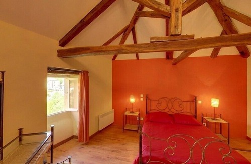 Saint-Jean-d'Alcapies House | THE FIELD OF FARM FORTIFIED Alcapies SOUTH AVEYRON (CAVE OF BLUE CHEESE)