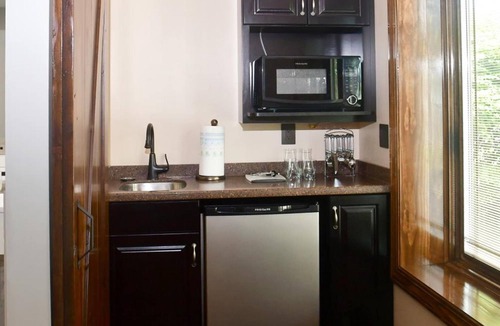 Eden House | The Fields of Eden Inn