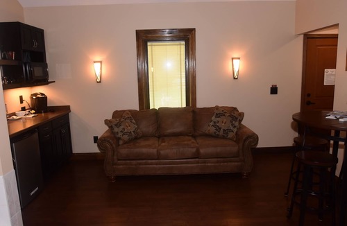 Eden House | The Fields of Eden Inn