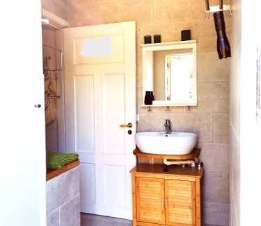 Arnager House | The FIG Studio - "Den Gule Svane" Guest House - near Rønne & Beach