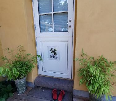 Arnager House | The FIG Studio - "Den Gule Svane" Guest House - near Rønne & Beach