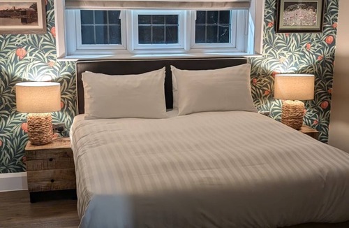 New Forest District Hotel | The Fighting Cocks