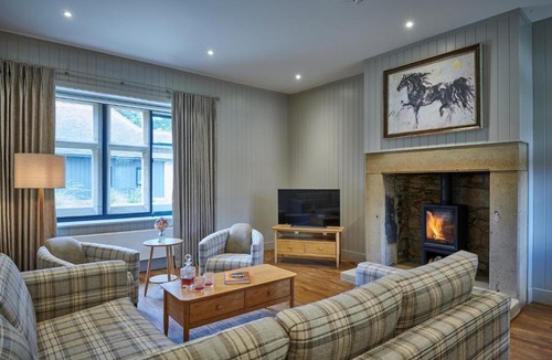 Walwick House | The Filly