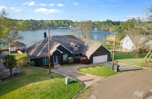 Bullard House | The Finding Place at Lake Palestine