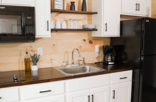 Milroy Cabin | The Firefly Cottage - Hartman Center