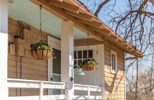 Staunton Cottage | The Firefly Cottage