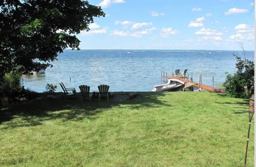 Bridgeport House | The Fireside Lakehouse
