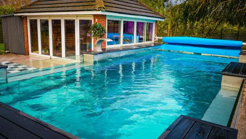 Frampton House | The Firs