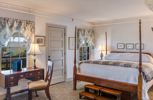 Nags Head Bed & Breakfast | The First Colony Inn