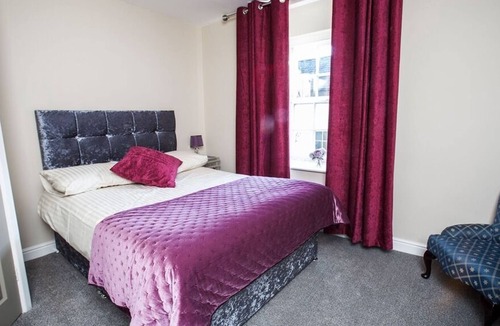 Chepstow House | The First Hurdle Guest House