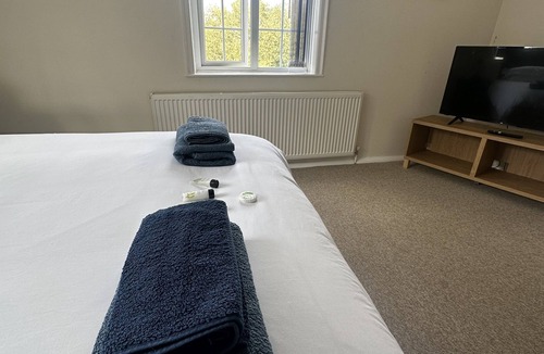 Harvington Bed & Breakfast | The Fish and Anchor Inn