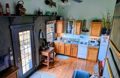 Sparta Cabin | "The FishCamp" a Cabin w/a Hot-Tub near Fall Creek Falls!, The FishCamp Cabin w/Loft Hot-tub and Vie.