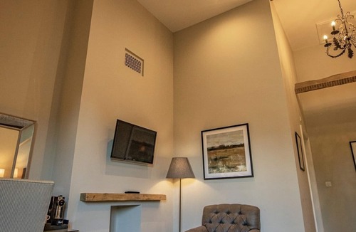 Waddesdon Hotel | The Five Arrows Hotel