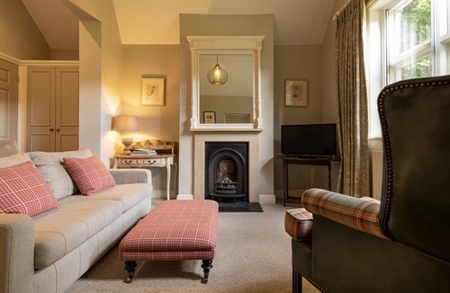 Waddesdon Hotel | The Five Arrows Hotel