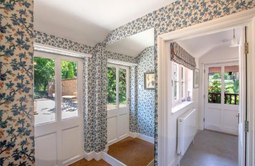 Waddesdon Hotel | The Five Arrows Hotel