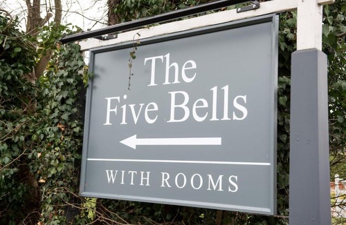 Weston Turville Hotel | The Five Bells by Innkeeper's Collection