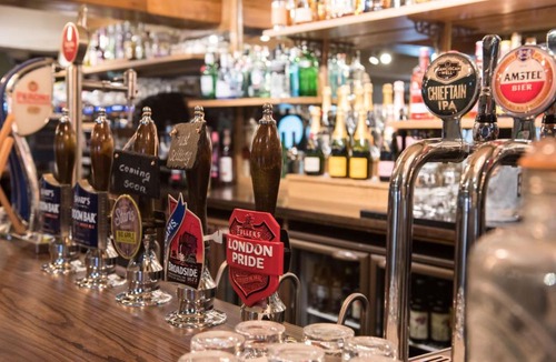 Weston Turville Hotel | The Five Bells by Innkeeper's Collection