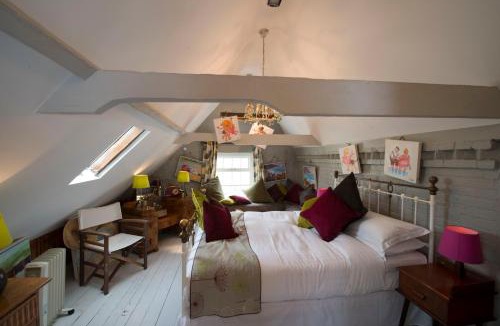 Brabourne Hotel | The Five Bells Inn Brabourne