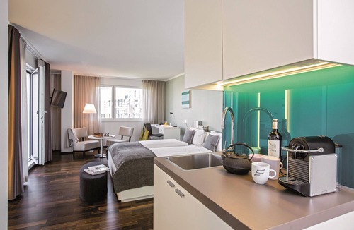 District 9 Hotel | THE FLAG Zürich