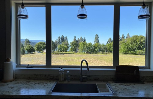 Bigfork Apartment | The Flat at Flathead Lake