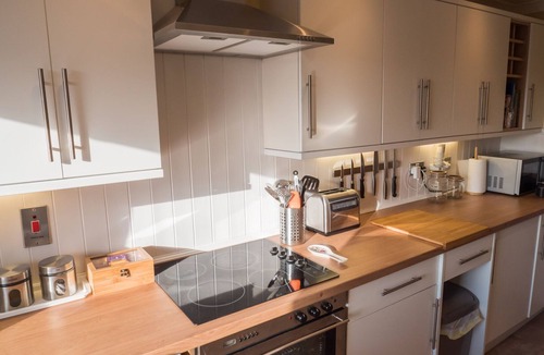 Helensburgh Apartment | The Flat in the Square