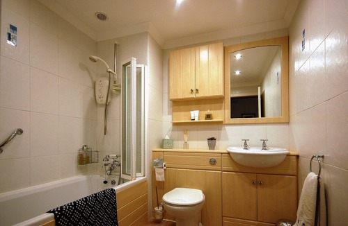 Helensburgh Apartment | The Flat in the Square