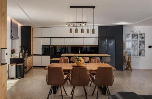 Volosko Apartment | The Flat Opatija - Penthouse with private pool, barbecue & more