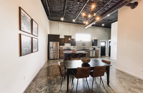 Mountain Home Apartment | The Flats - Industrial modern loft within walking distance to downtown!