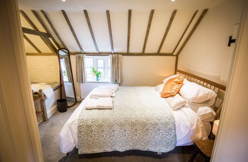 Bretforton Hotel | The Fleece Inn