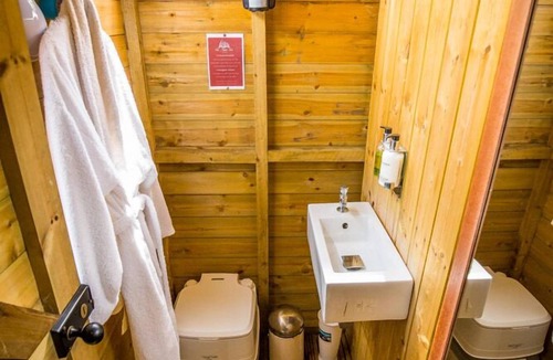 Bretforton Hotel | The Fleece Inn