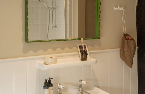 Cranborne Hotel | The Fleur de Lys