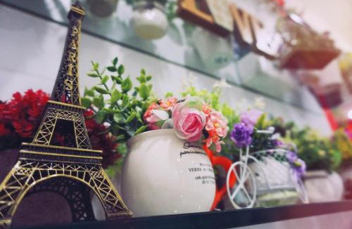 Rembia House | The Floral Home