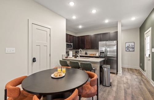 Near Northside House | The Flow - Wellness Retreat Near Downtown