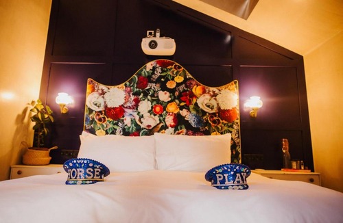 Cottered House | The Foaling Box non pet friendly